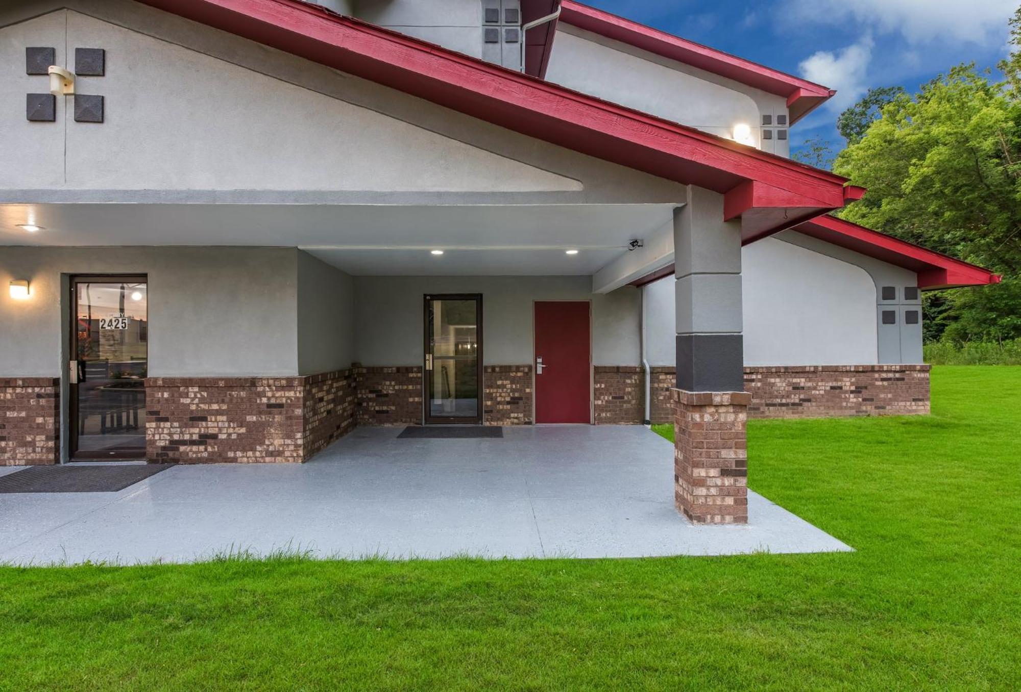 Red Roof Inn Mansfield Exterior photo